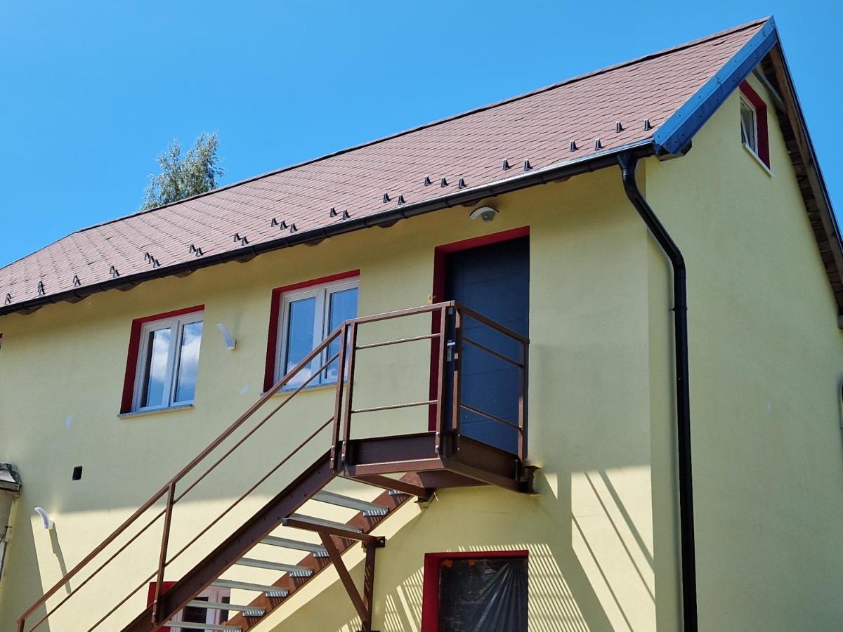 Restaurace U Mateje B&B Nove Mesto pod Smrkem Bagian luar foto