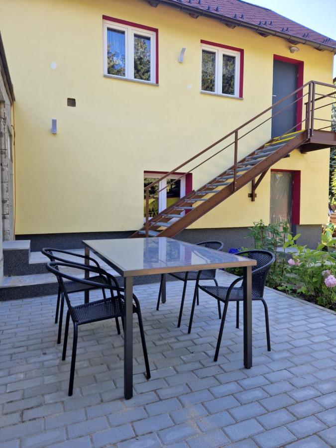 Restaurace U Mateje B&B Nove Mesto pod Smrkem Bagian luar foto